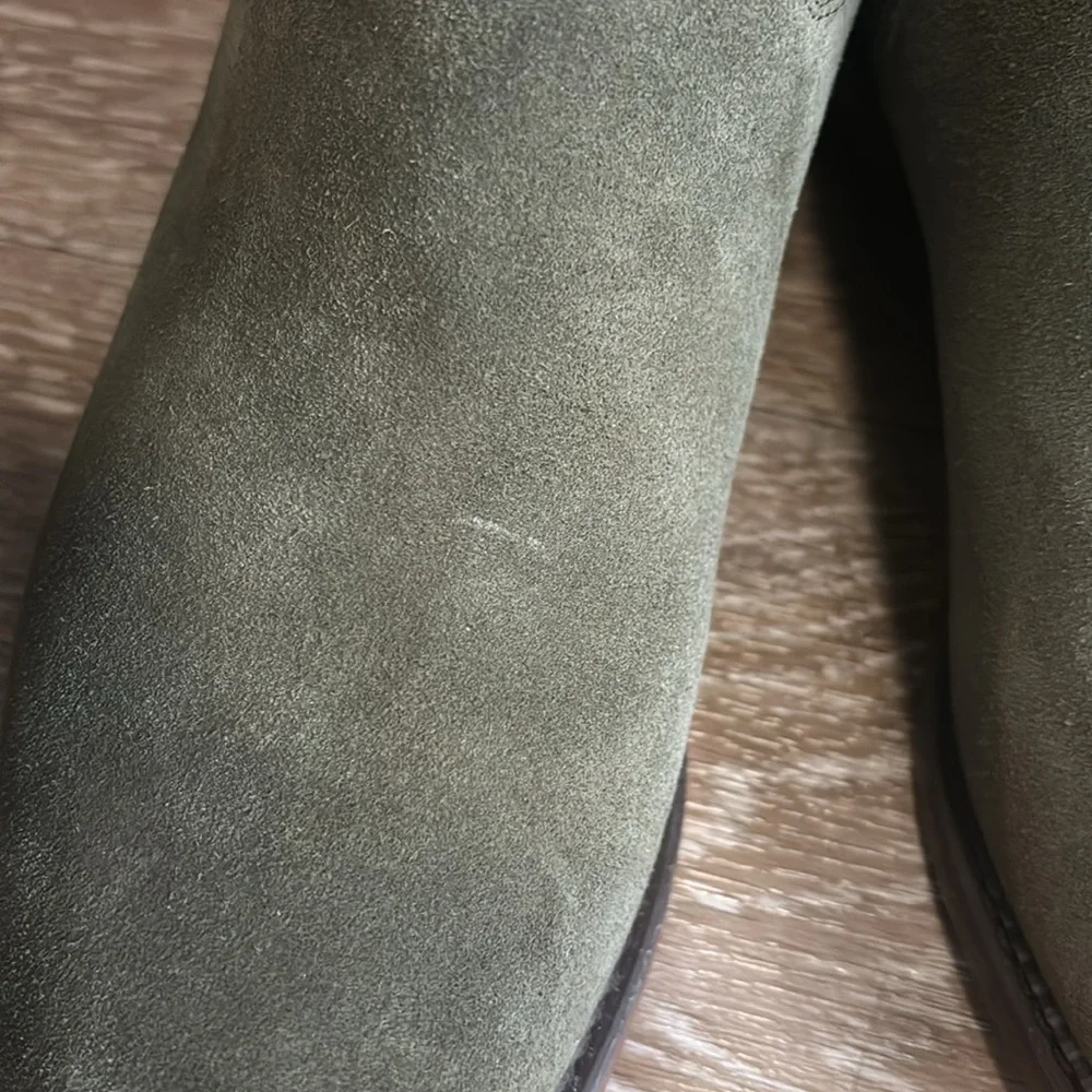Franco Sarto olive green suede ‘hero’ ankle boots, 7.5